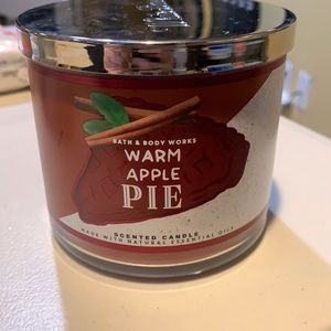 Warm apple pie three wick candle